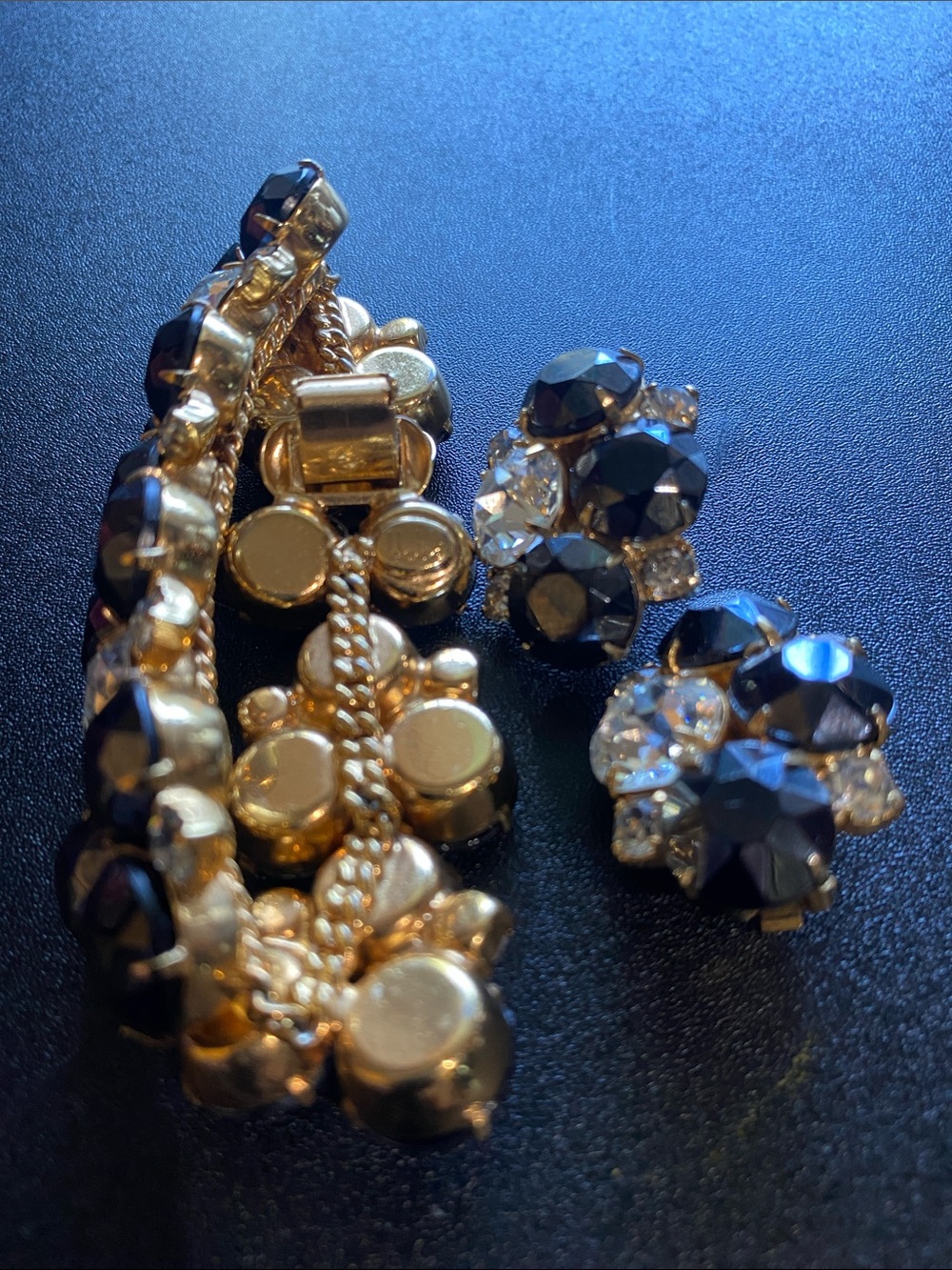 Vintage Hobe Gold-Tone Black and Clear Crystal Cluster Bracelet and earrings - Picture 5 of 7